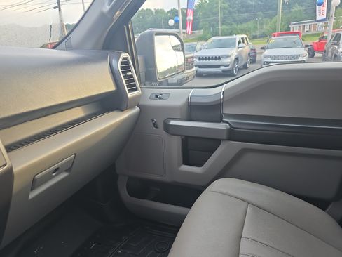 Used 2017 Ford F150 XLT w/ Equipment Group 302A Luxury AWD/4WD image 36