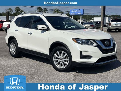 Used 2019 Nissan Rogue SV FWD image 1