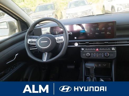 New 2026 Hyundai Tucson SE image 18