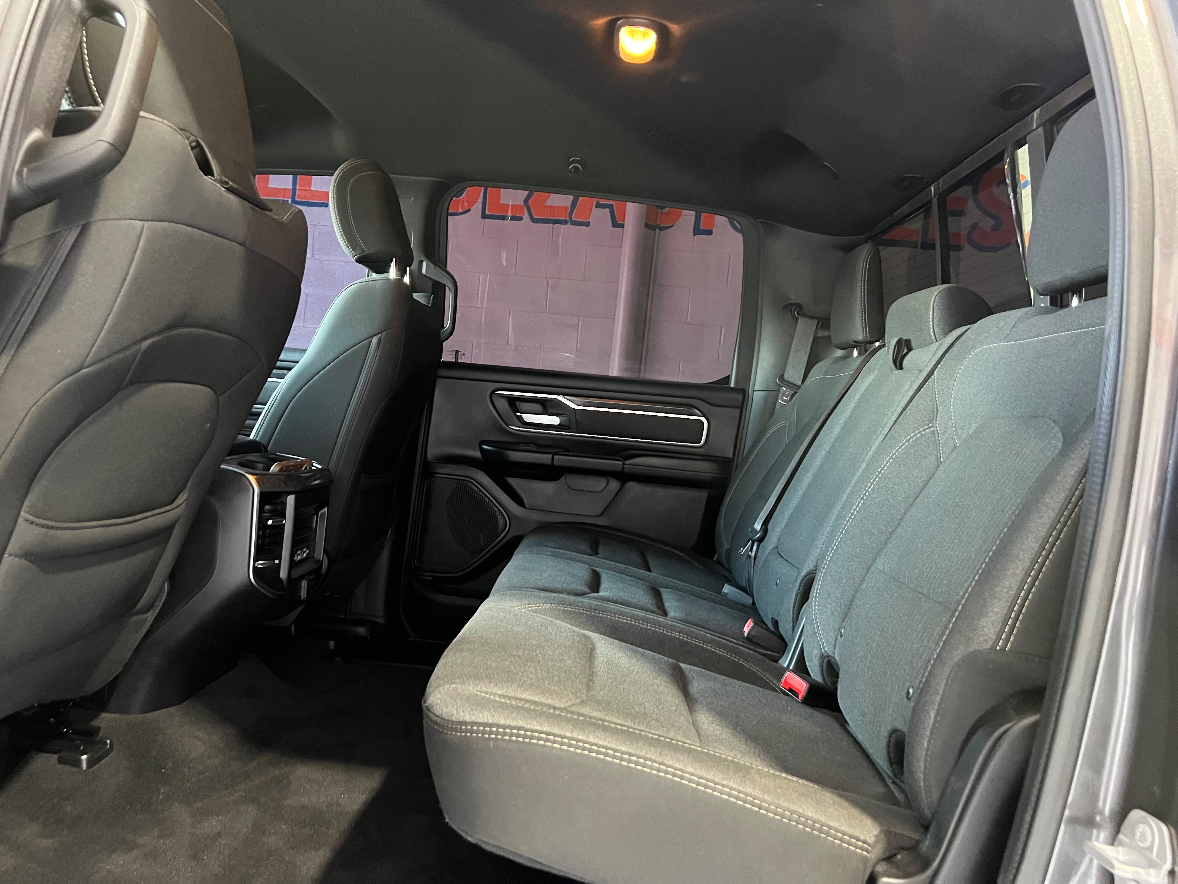 Used 2019 RAM 1500 Big Horn AWD/4WD image 11