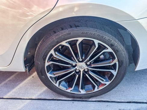 Used 2015 Toyota Corolla S FWD image 11
