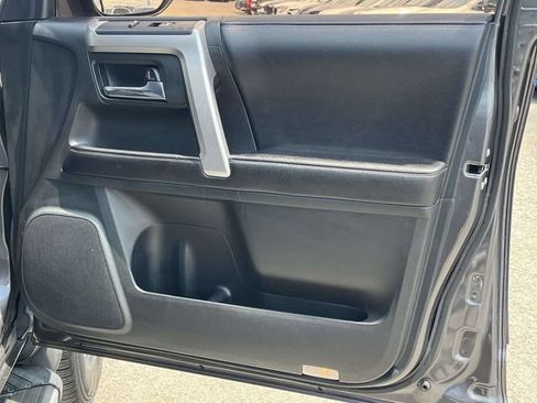 Used 2016 Toyota 4Runner SR5 Premium AWD/4WD image 27