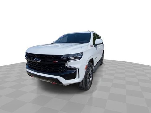 Used 2023 Chevrolet Tahoe Z71 w/ Luxury Package AWD/4WD image 6