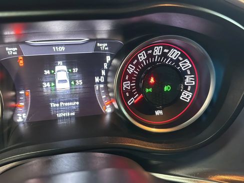 Used 2019 Dodge Challenger R/T RWD image 19