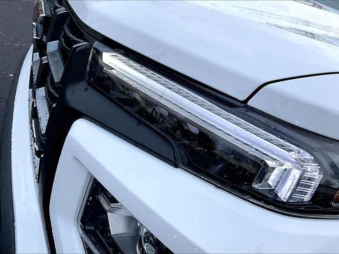 Used 2023 GMC Canyon AT4 w/ AT4 Premium Package image 27