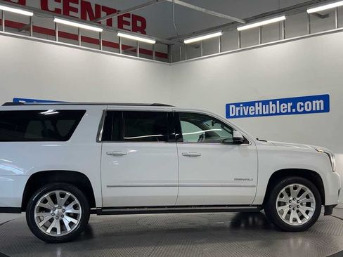 Used 2016 GMC Yukon XL Denali w/ Open Road Package AWD/4WD image 9