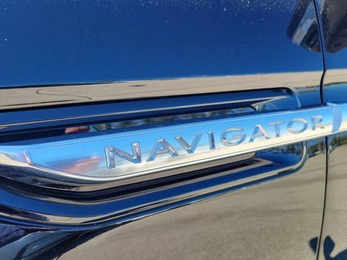 Certified 2020 Lincoln Navigator L Reserve w/ Luxury Package image 9