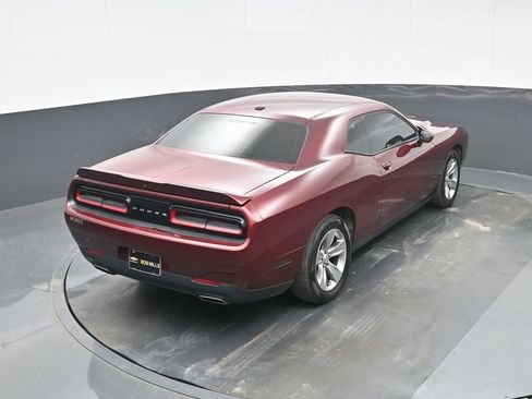 Used 2020 Dodge Challenger SXT image 28