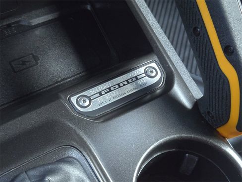 Used 2023 Ford Bronco Badlands image 21