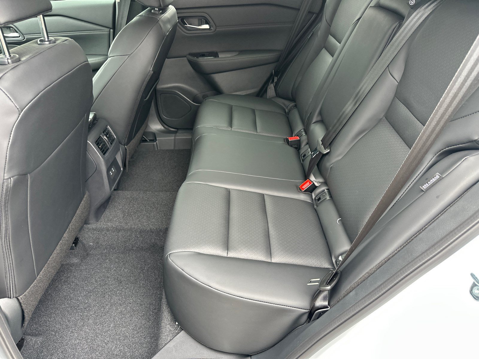 New 2026 Nissan Rogue Dark Armor FWD image 21