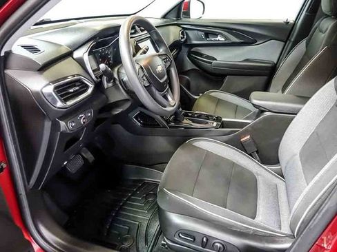 Certified 2021 Chevrolet TrailBlazer LT w/ Convenience Package FWD image 13