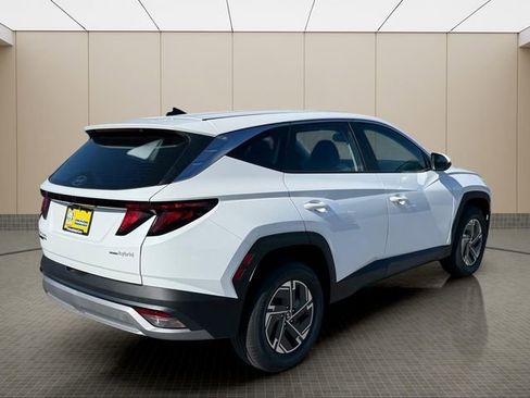 New 2026 Hyundai Tucson Blue SE AWD/4WD image 3