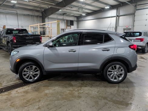 Used 2023 Buick Encore GX Essence w/ Experience Buick Package image 5