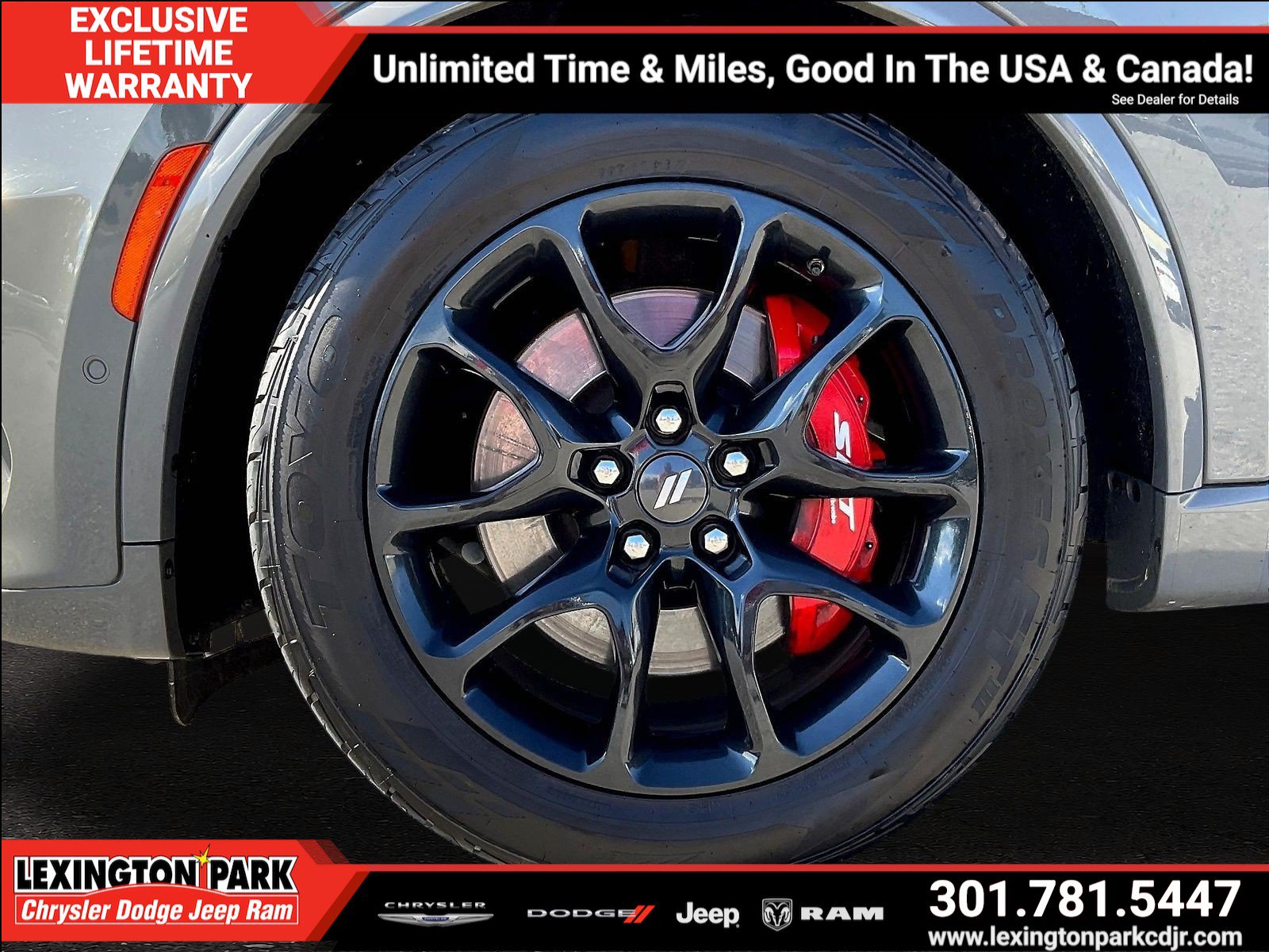 Used 2023 Dodge Durango R/T w/ Tow 'N Go Package AWD/4WD image 34