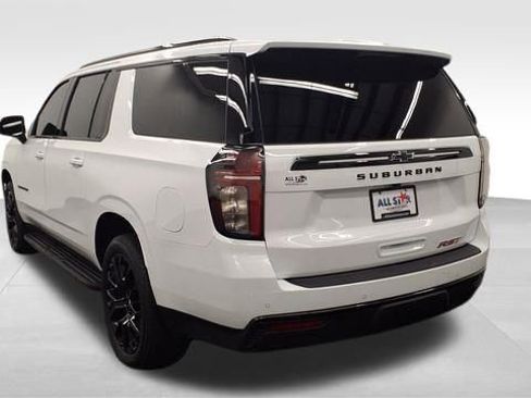 Used 2024 Chevrolet Suburban RST w/ Luxury Package image 7