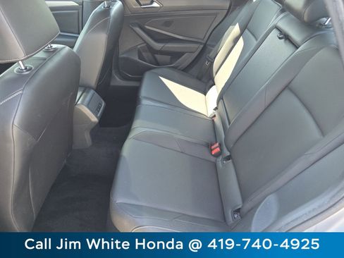 Used 2021 Volkswagen Jetta SEL FWD image 19