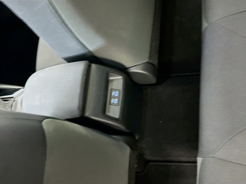 Used 2025 Toyota Corolla LE w/ Carpet Mat Package (TMS) FWD image 27