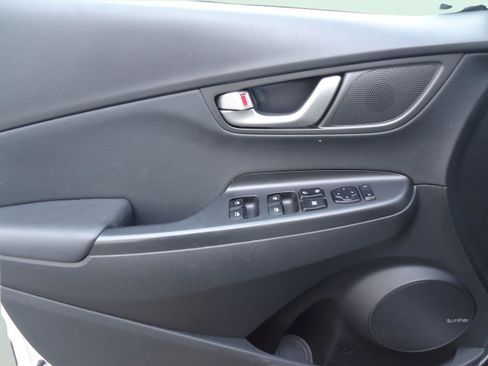 Used 2020 Hyundai Kona Limited image 23