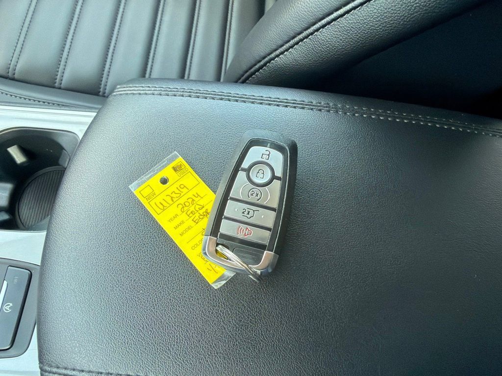 Certified 2024 Ford Edge SEL w/ Convenience Package AWD/4WD image 20