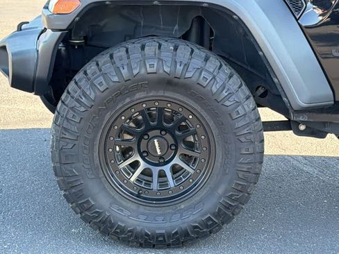 Used 2019 Jeep Wrangler Unlimited Sport S AWD/4WD image 9