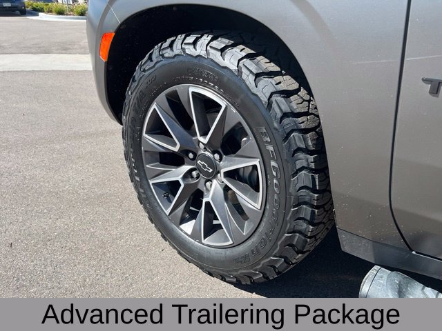 Used 2021 Chevrolet Tahoe Z71 w/ Z71 Off-Road Package AWD/4WD image 12