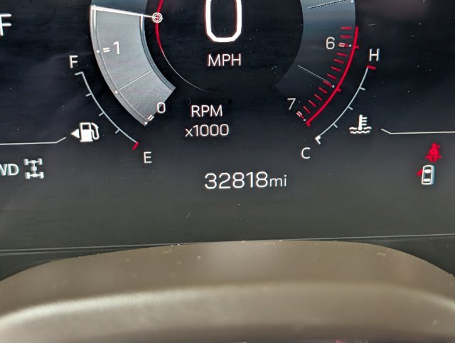 Used 2025 GMC Yukon Elevation w/ Technology Package AWD/4WD image 24