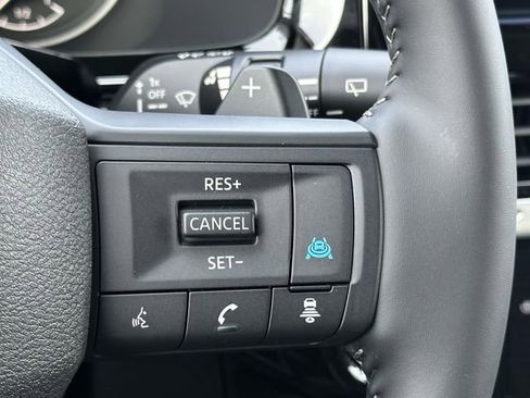 New 2026 Nissan Pathfinder SV image 24