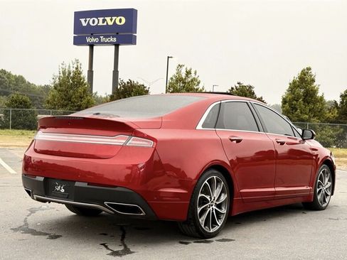 Used 2020 Lincoln MKZ Reserve w/ Luxury Package AWD/4WD image 4