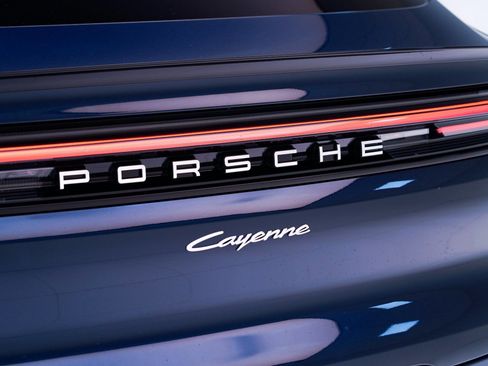 New 2026 Porsche Cayenne Coupe image 13