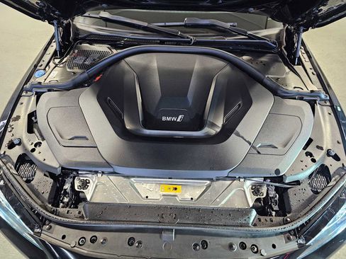 Certified 2023 BMW i4 eDrive35 w/ Premium Package image 9