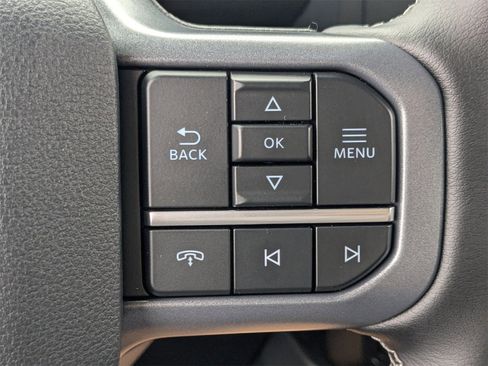 New 2026 Ford F250 Lariat w/ Black Appearance Package image 24