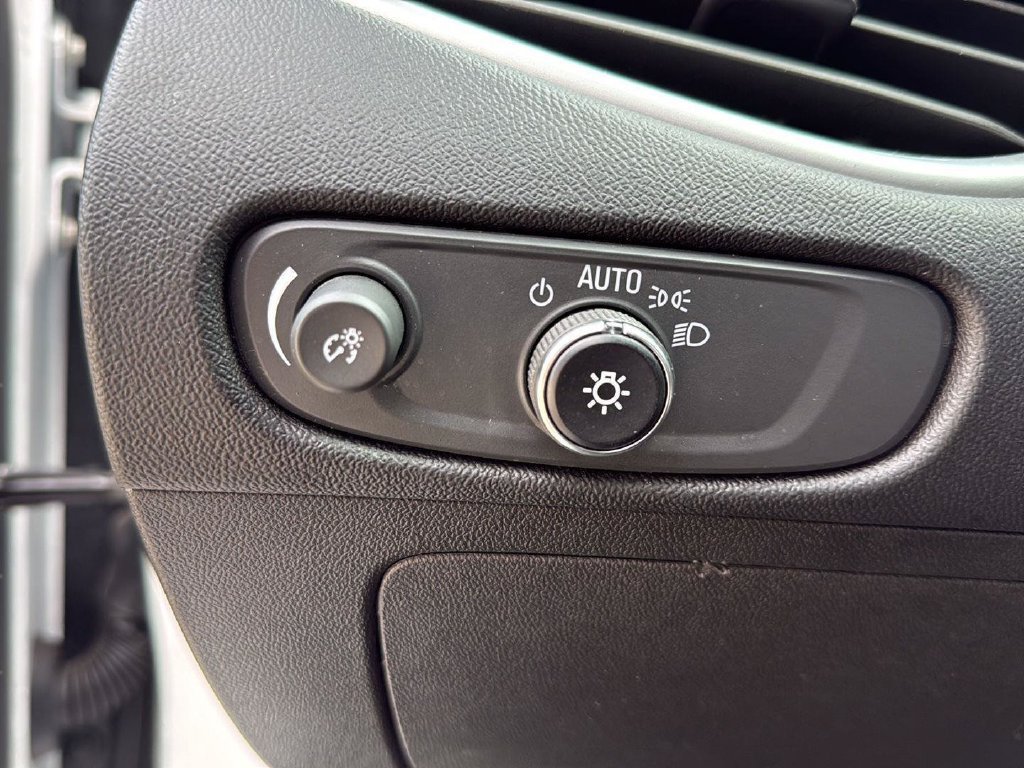 Used 2024 Chevrolet Malibu LT FWD image 27