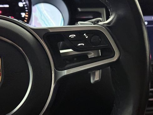 Used 2020 Porsche Macan AWD/4WD image 40