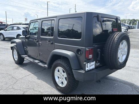 Used 2018 Jeep Wrangler Unlimited Sport S AWD/4WD image 5