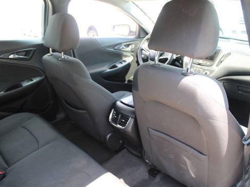 Used 2020 Chevrolet Malibu LT FWD image 10