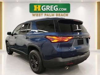 Used 2023 Chevrolet Traverse LS w/ Midnight/Sport Edition FWD video 2