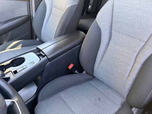 Certified 2022 Nissan Rogue SV FWD image 18
