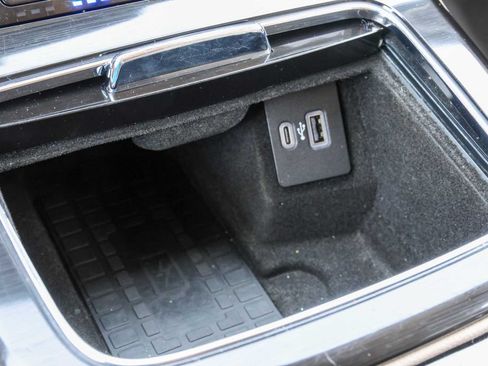Used 2022 Lincoln Nautilus Reserve AWD/4WD image 27