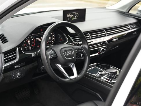 Used 2019 Audi Q7 3.0T Premium Plus w/ Premium Plus Package AWD/4WD image 25