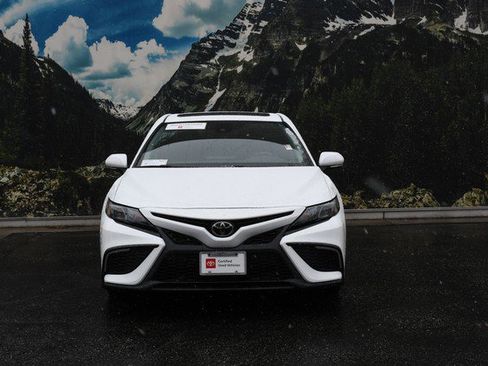 Certified 2023 Toyota Camry SE image 5