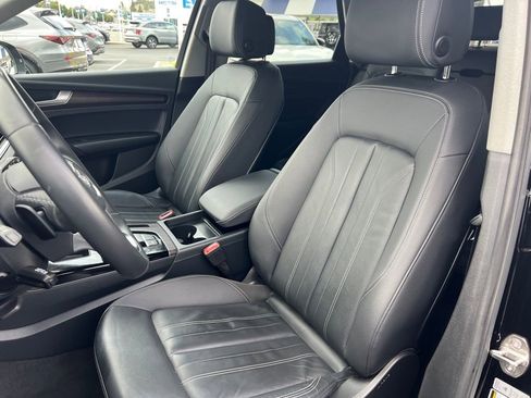 Used 2023 Audi Q5 2.0T Premium w/ Convenience Package image 15