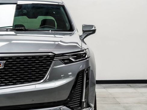 Used 2025 Cadillac XT6 Premium Luxury image 4