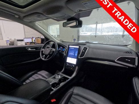 Used 2022 Ford Edge SEL w/ Convenience Package image 15