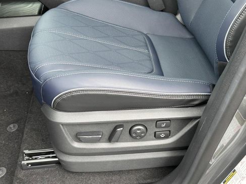 New 2026 INFINITI QX80 4WD w/ Sport Exterior Package image 18