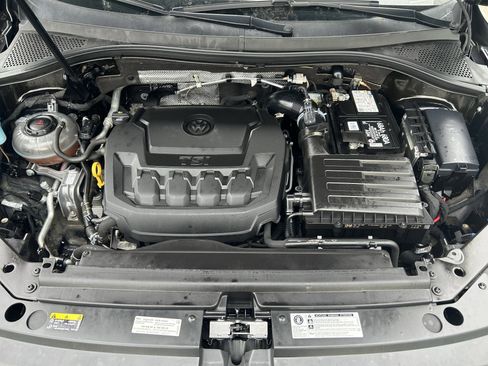 Used 2019 Volkswagen Tiguan S image 9