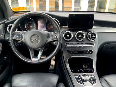 Used 2019 Mercedes-Benz GLC 300 4MATIC image 14