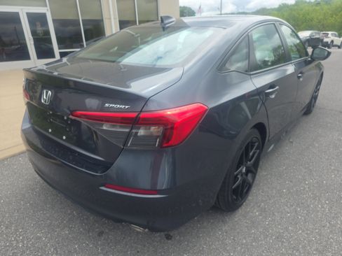 Used 2023 Honda Civic Sport image 5