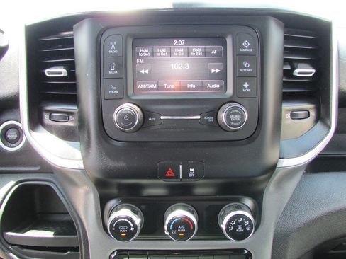 Used 2024 RAM 3500 SLT w/ Quick Order Package 2YG SLT AWD/4WD image 31