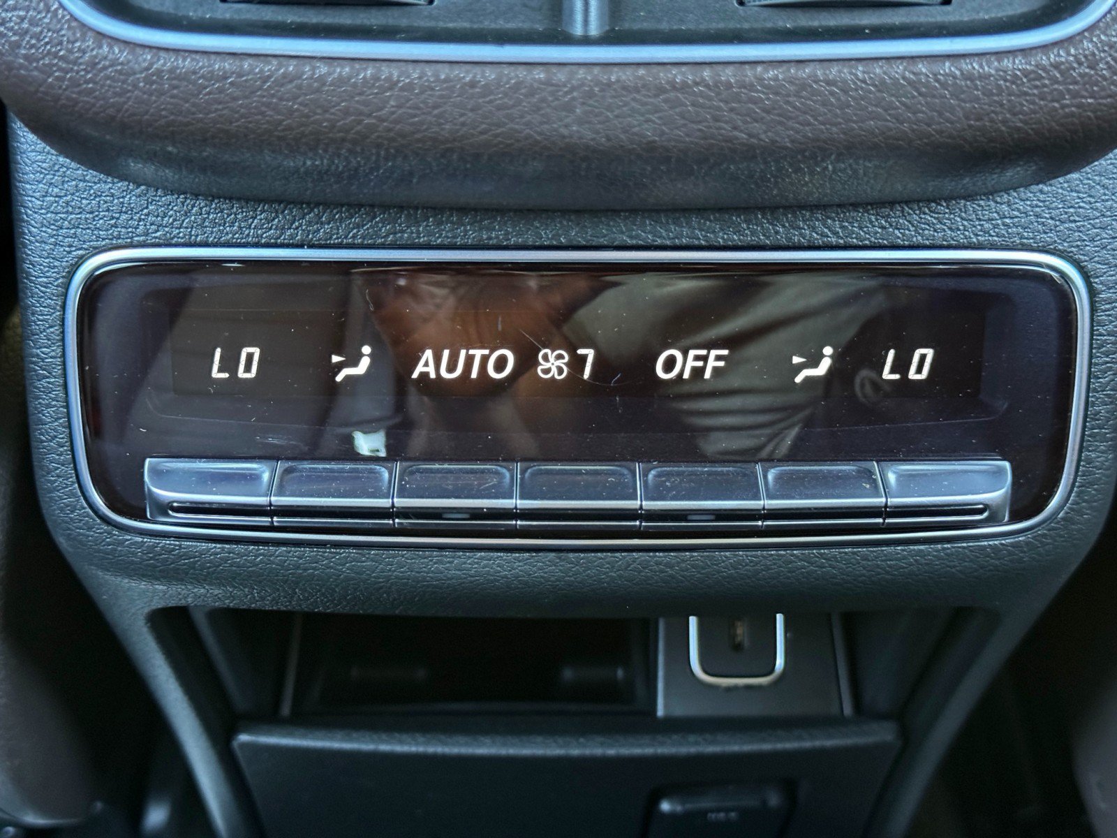 Used 2022 Mercedes-Benz GLE 450 4MATIC w/ AMG Line Exterior image 42