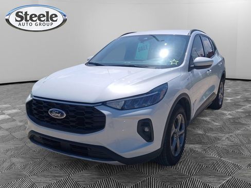 Used 2025 Ford Escape ST-Line Select AWD/4WD image 1